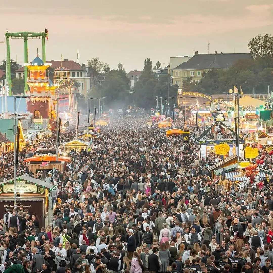 Festgelände des Oktoberfests in München